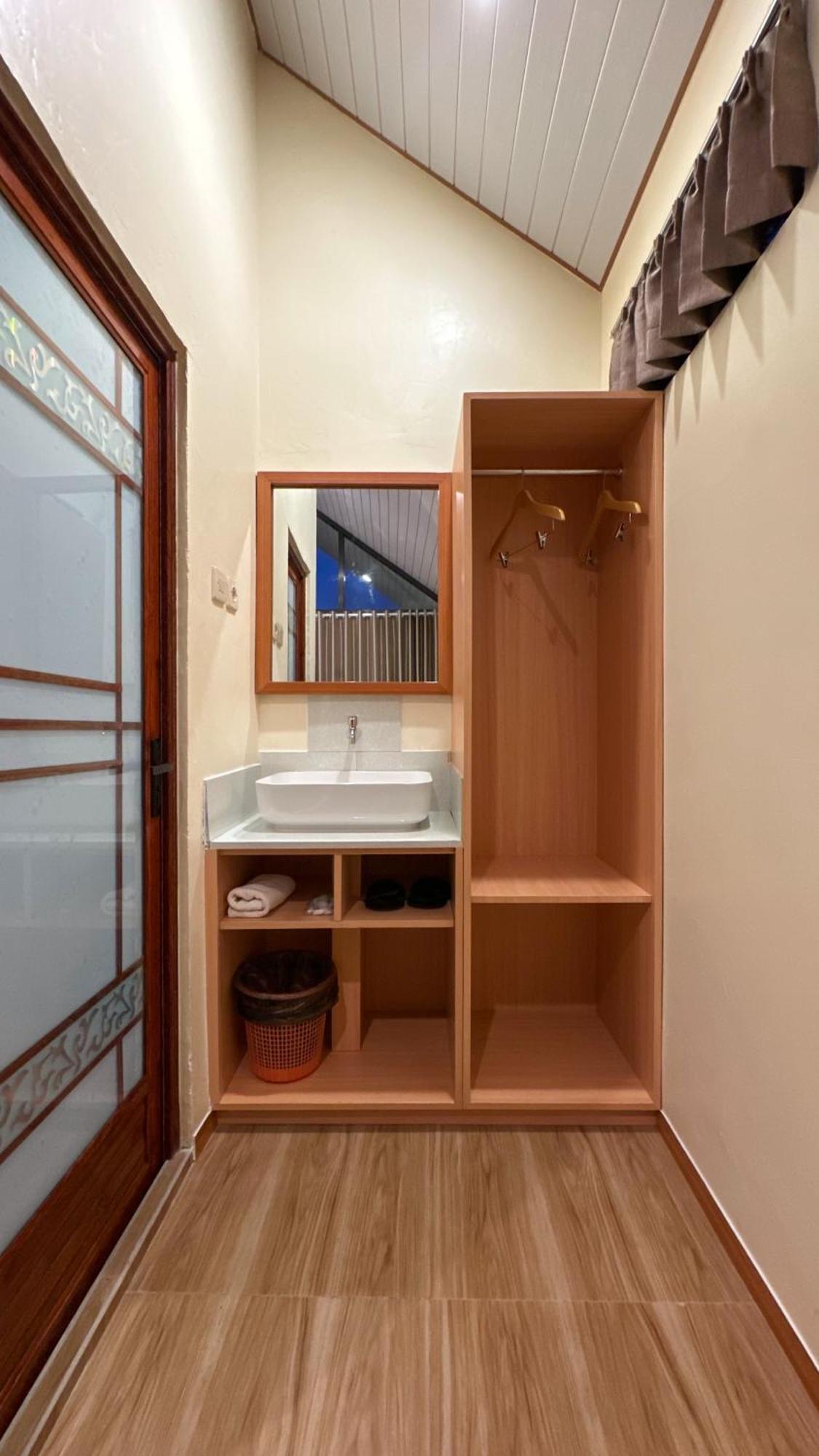 Rautani Sembalun Apartment Sembalunlawang Exterior photo